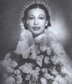 婚纱照民国风军阀婚纱,千年前的婚纱能有多惊艳