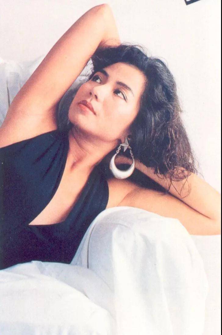 所谓的港风，无非就是这些元素，掌握这些人人都能成为港风女神