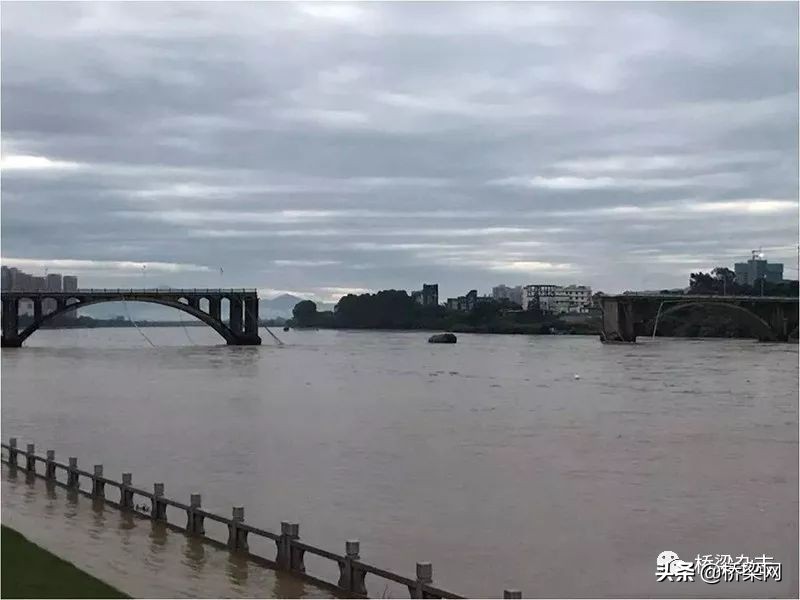 护卫桥梁安全保有桥梁价值