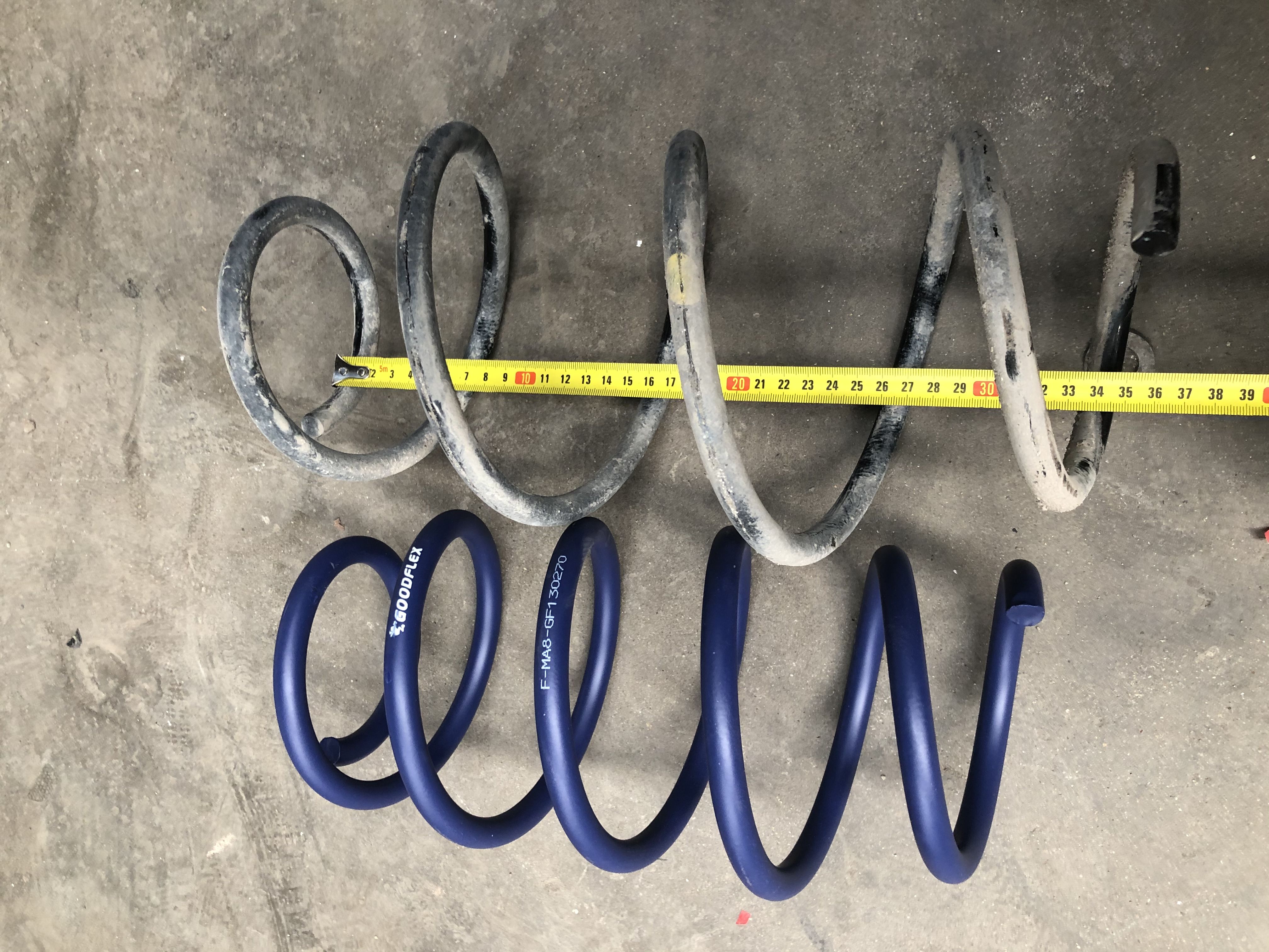 axela昂克赛拉保养复位,axela昂克赛拉是中级车吗