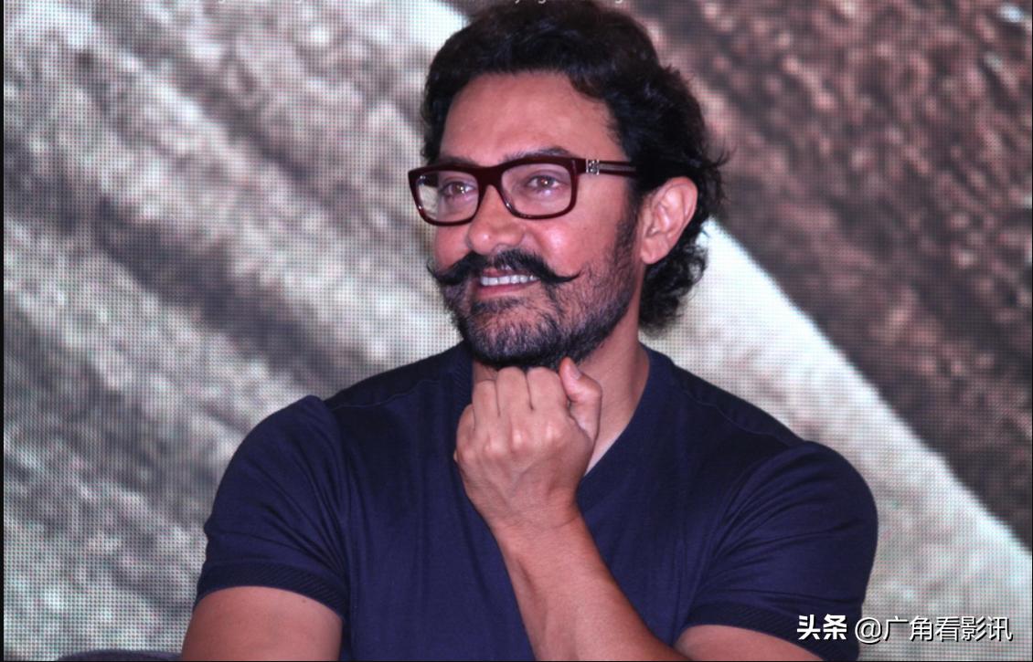 阿米尔汗演的《阿甘正传》,阿米尔汗模仿阿甘正传