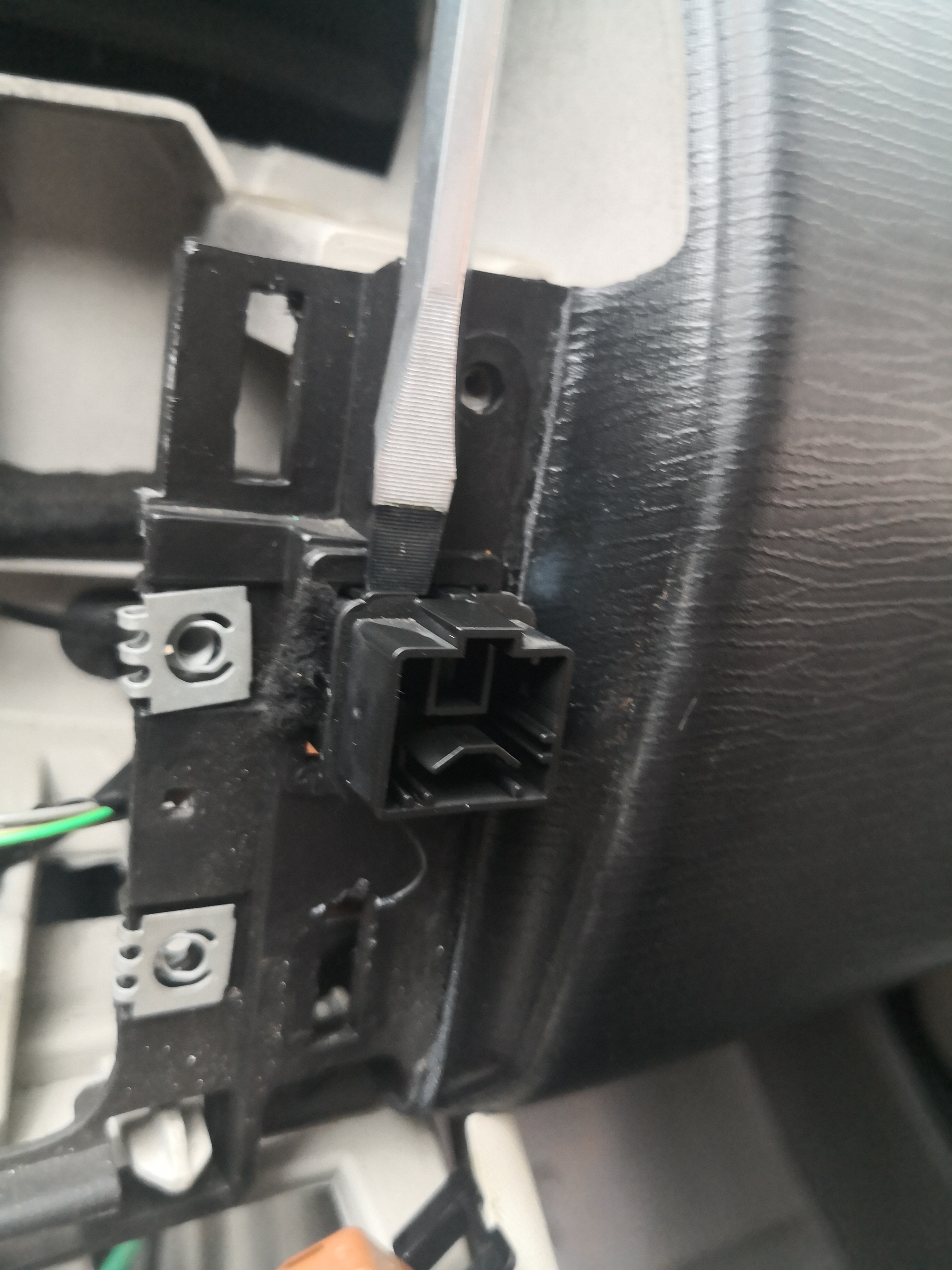 2012款世嘉改方向盘中控屏,2011款世嘉原车倒车影像