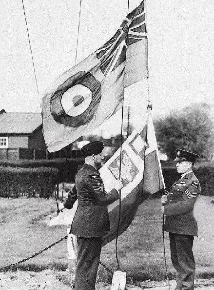 波兰为什么被称为二战最惨的国家,二战时的波兰和中国谁强