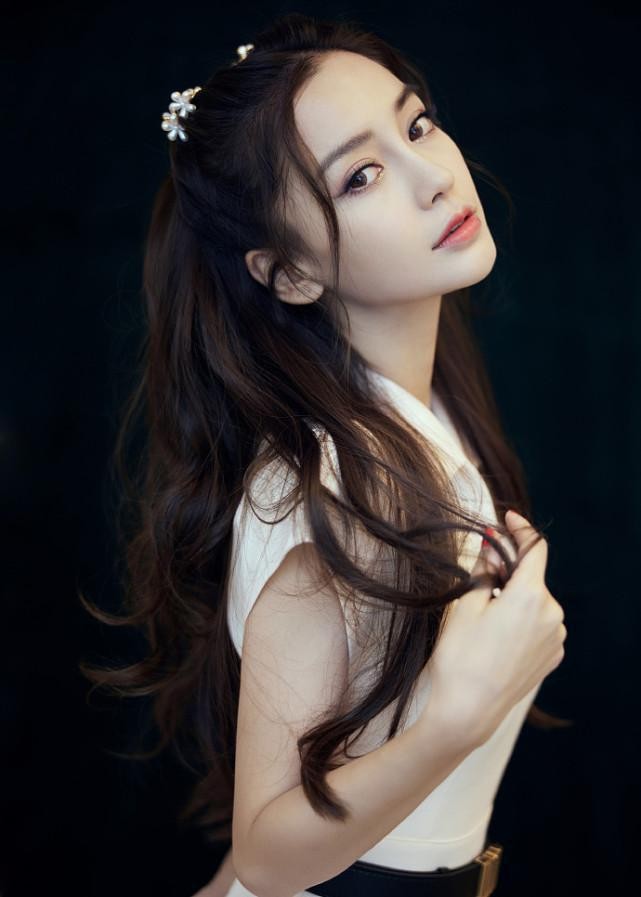 杨颖护肤秘诀,杨颖是怎么抗衰老的