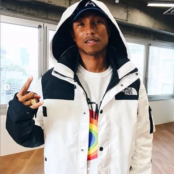 因为做家庭主妇太无聊，于是她创立了Sacai……