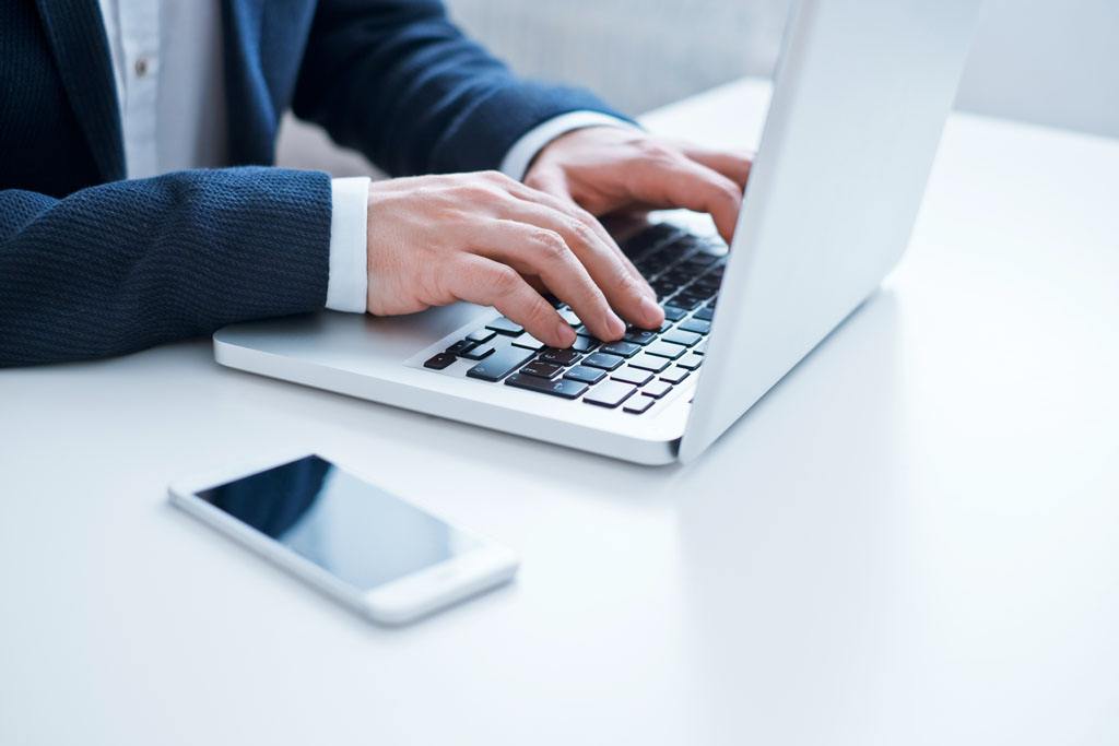 内地个人在香港注册公司怎么办理,香港注册公司流程及费用