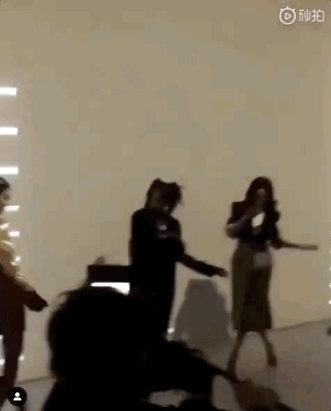 杨幂肯豆私服,肯豆杨幂跳舞走红毯