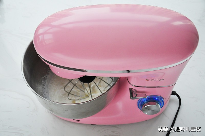 怎样做慕斯蛋糕儿童节,不加鸡蛋的儿童慕斯蛋糕