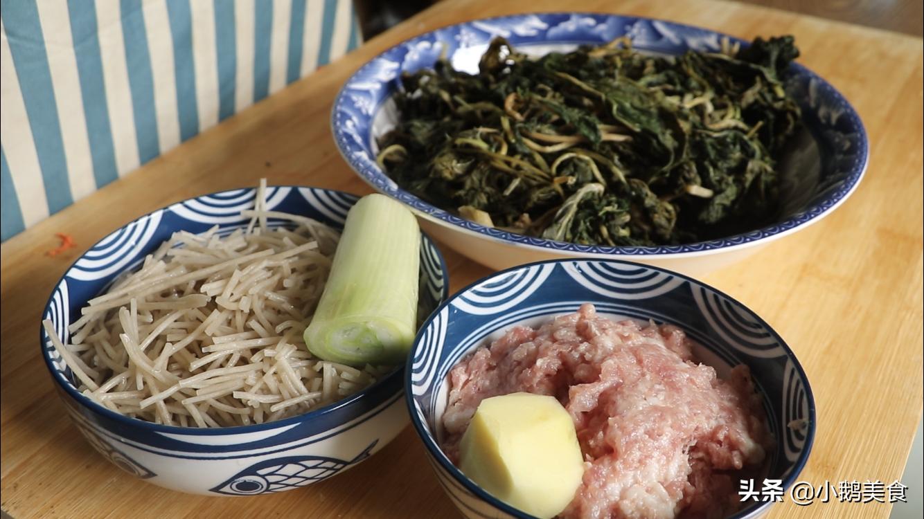 手把手教你蒸包子，方法简单详细，包子松软不塌陷，新手一看就会