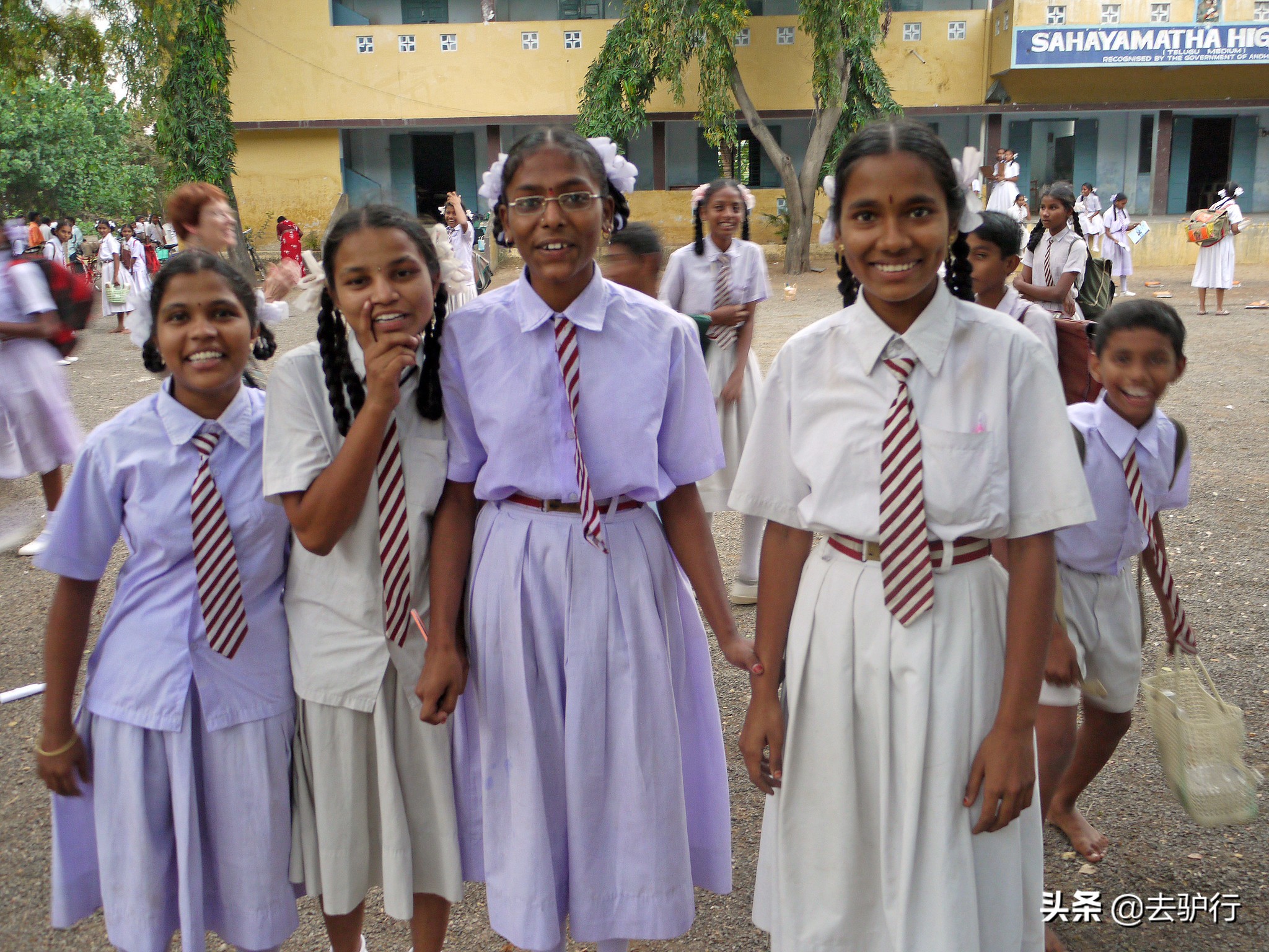 印度高考物理比我们难吗,印度高考比中国难吗