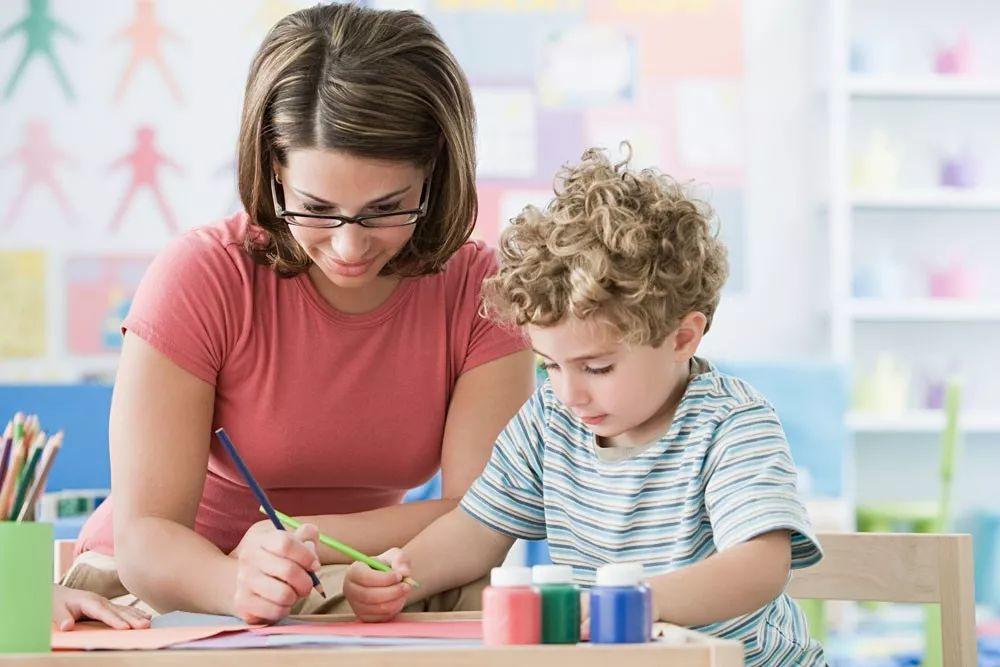 孩子到底有没有必要上幼儿园，上VS不上，到底谁更胜一筹？