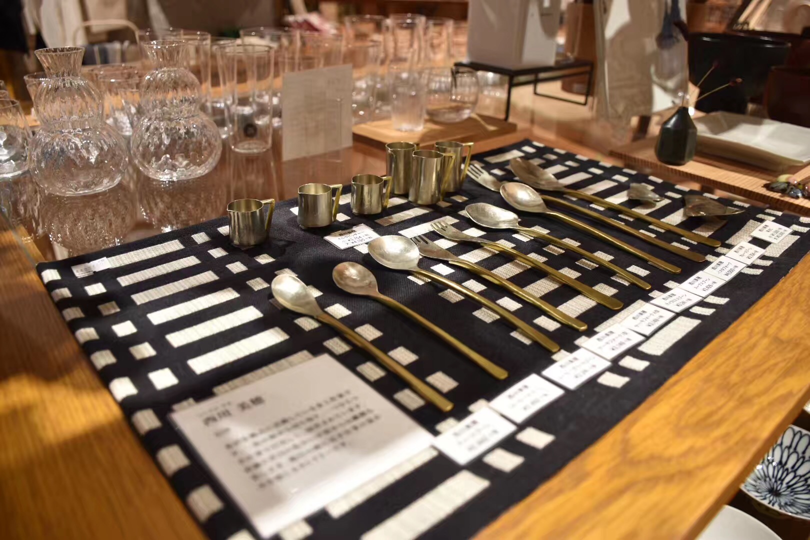 大阪梅田站有什么好吃的东西,大阪梅田适合中年人去的商场