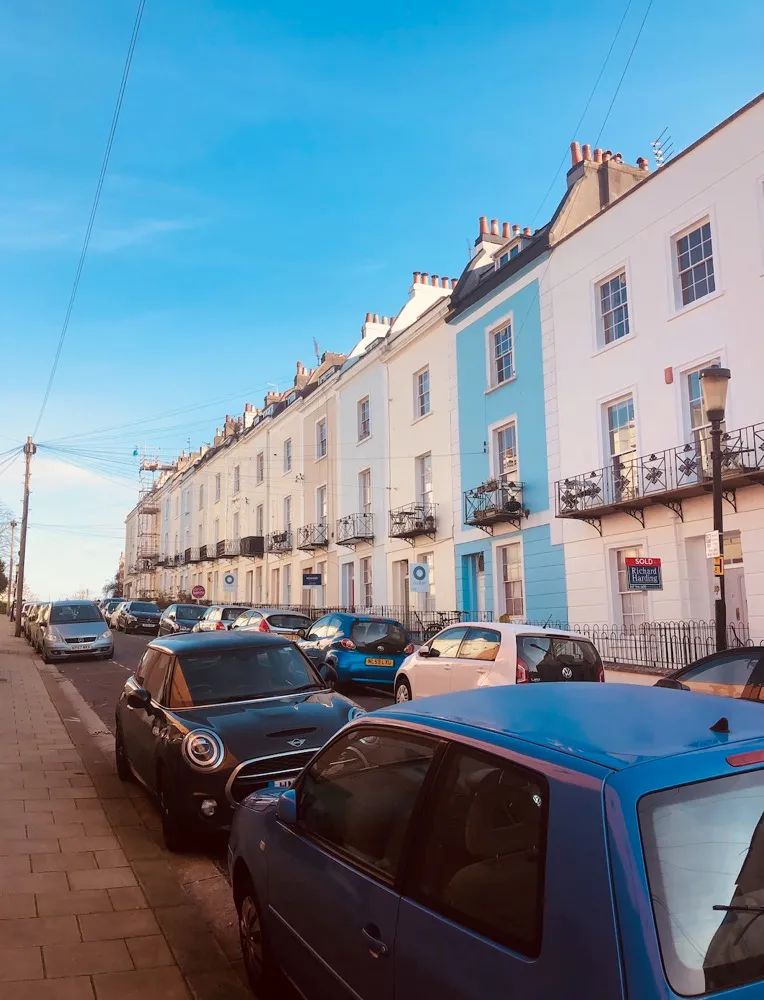 在英国开车自驾游,英国自驾游20000够吗