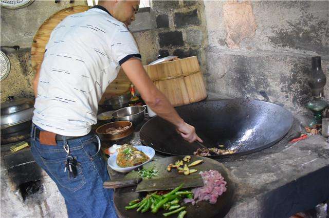 农村大铁锅有六印吗,农村六印八印大铁锅是多大尺寸