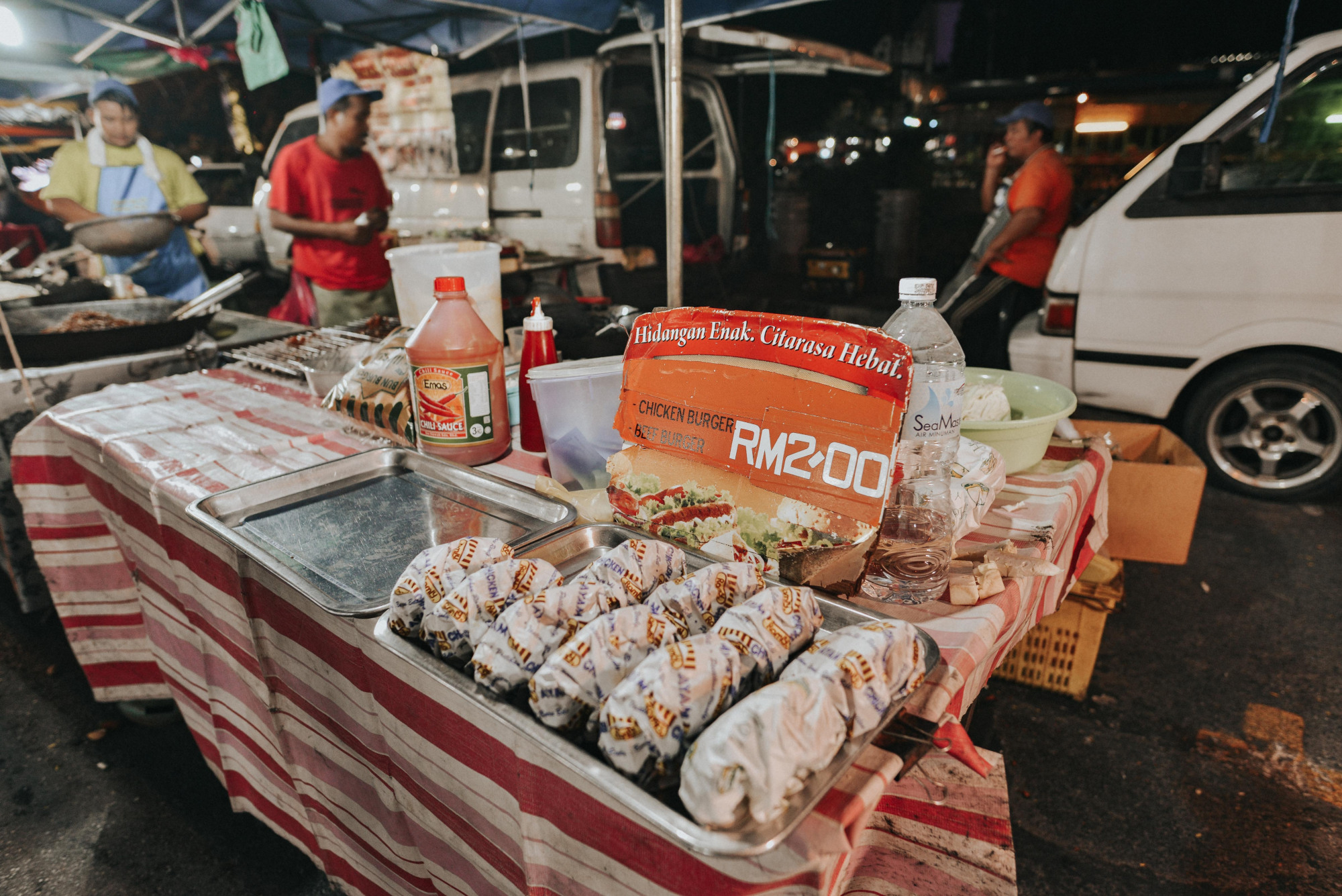 游击战一般的夜市，每天更换不同位置，竟成兰卡威游客最爱的地方