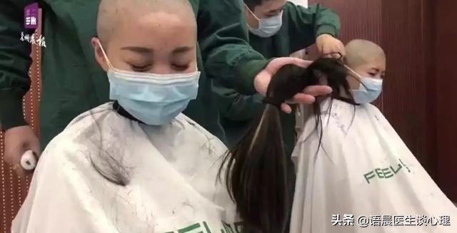 女医生剃光头原因,女护士剃光头热议