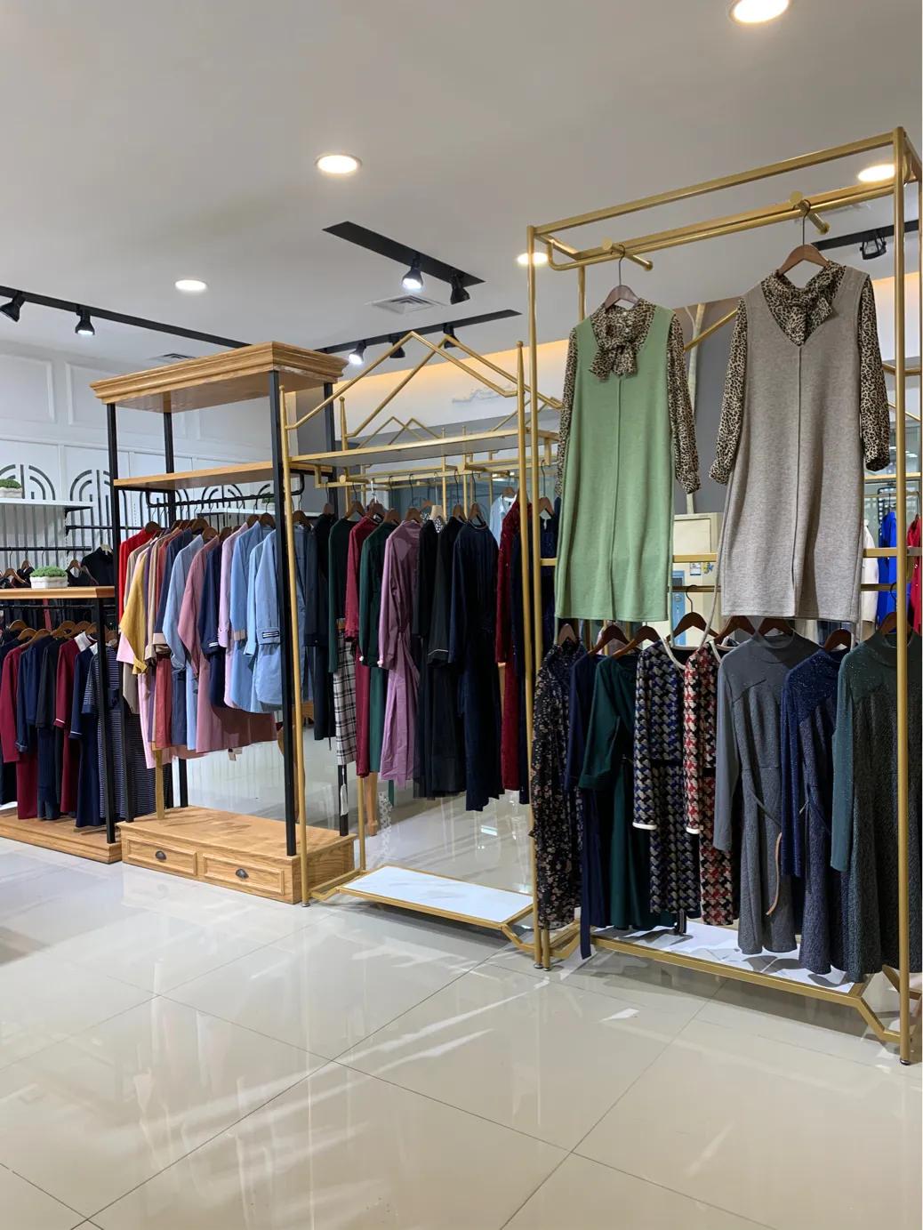 尾货女装零售店铺怎么才能做火爆,女装尾货走份的靠谱吗