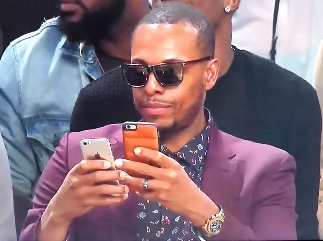 给喜欢的rapper发拼多多链接是什么骚操作？