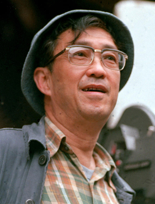 捧红姜文潘虹的谢晋，85岁去世被恶意*谤诽**，83岁遗孀见到人性之恶