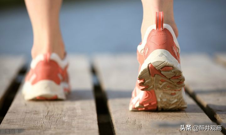 如何在股市跑赢90%的人,在股市里怎么跑赢90%以上的股民