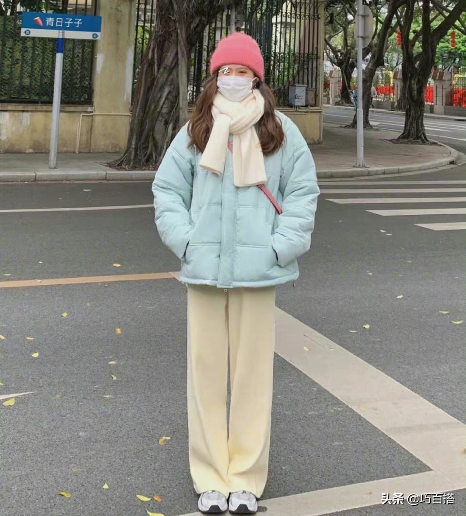 短款显瘦洋气羽绒服,短款羽绒服时尚高级感穿搭