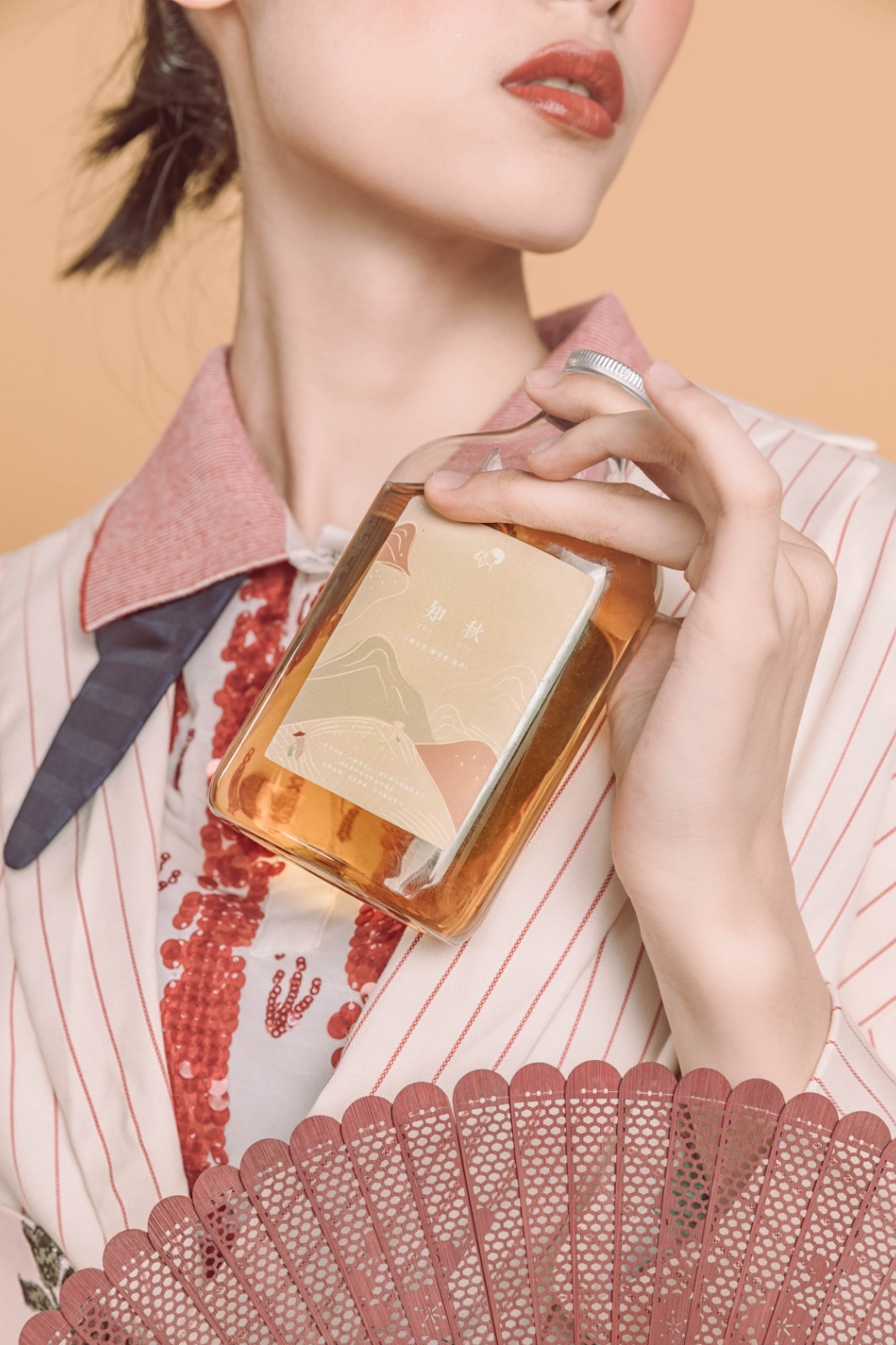 喜茶时装图片,喜茶2019二月新品