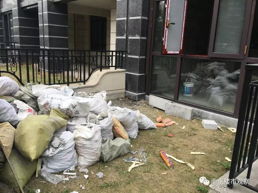 10盘迎来交付大考，实景谍照流出！这品质…