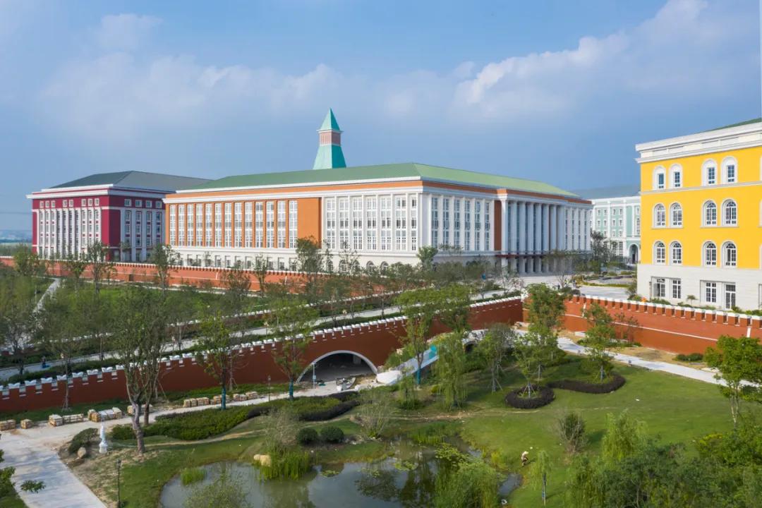 苏州华为总部建筑设计,华为苏州企业业务总部