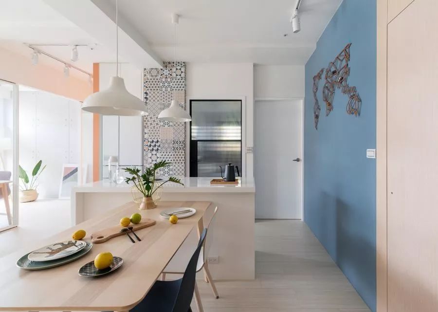 案例欣赏|89㎡北欧风三居，玻璃窗隔出明亮书房