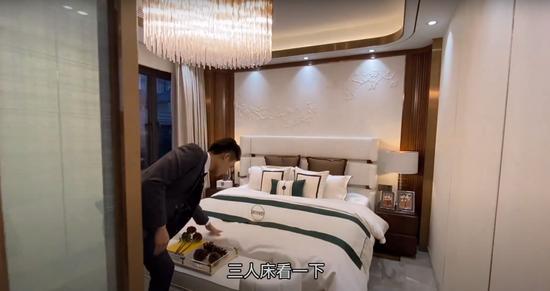 梳妆台镜子正对床怎么化解,镜子正对床的危害