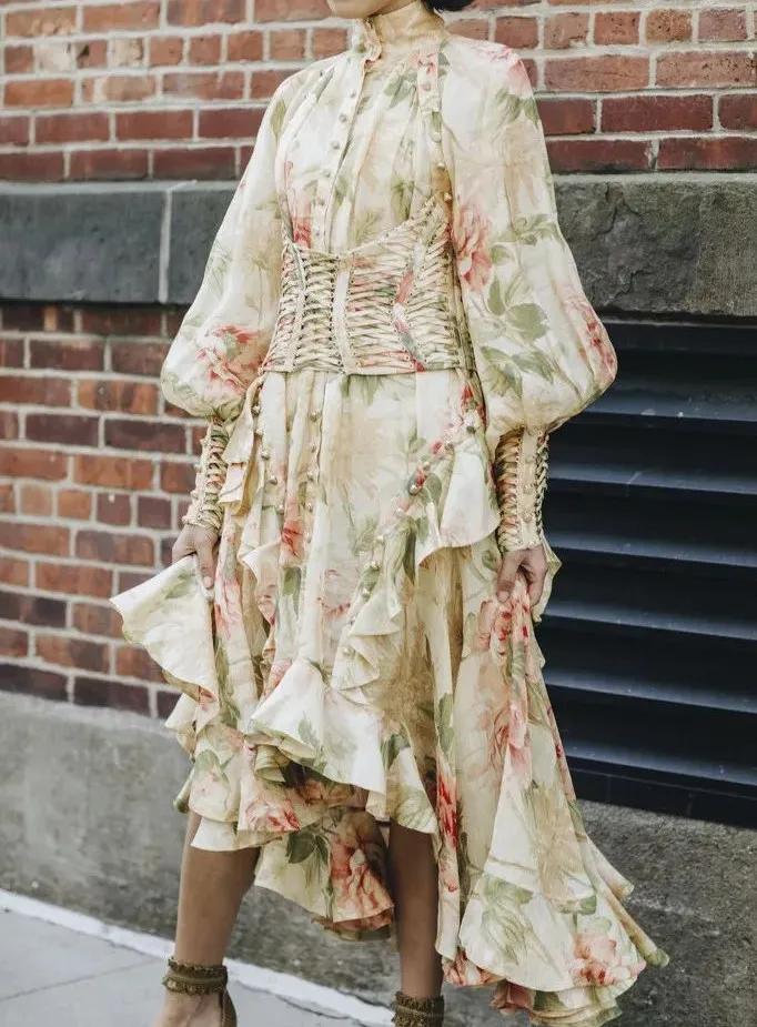 矮个子穿娃娃裙,穿娃娃裙适合扎的发型