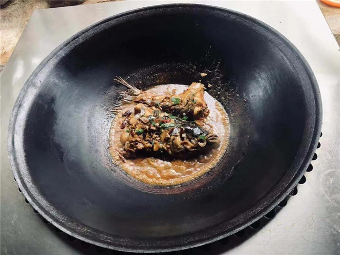 22℃的夏天丨河灯初上夜未央，花海骄艳扑鼻香，这就是富江