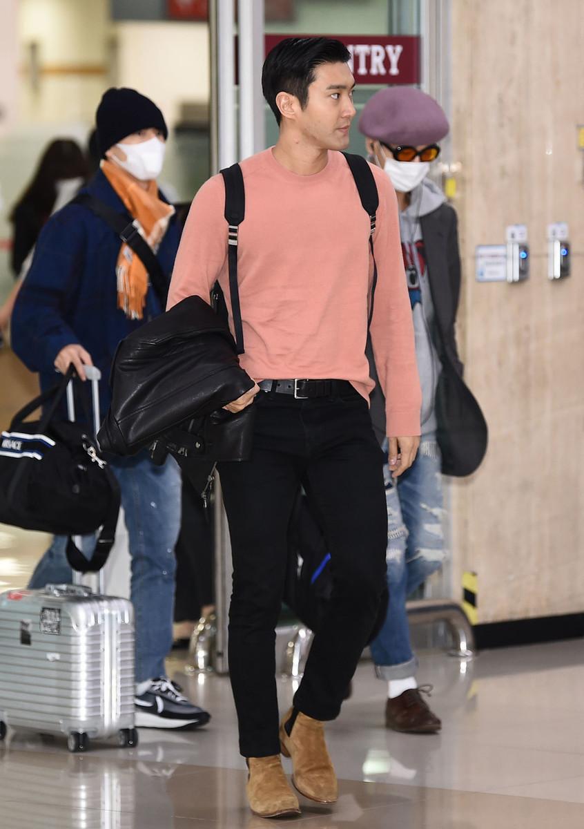 崔始源机场大衣,毛呢大衣崔始源