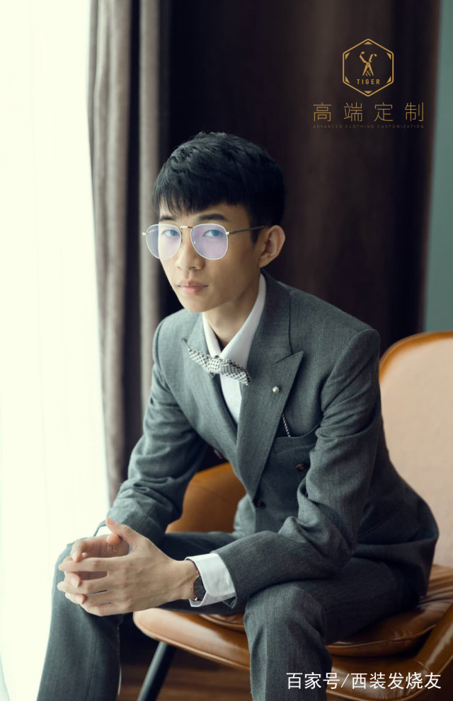 苏州女西装哪里有厂家,苏州哪里定制女式西装