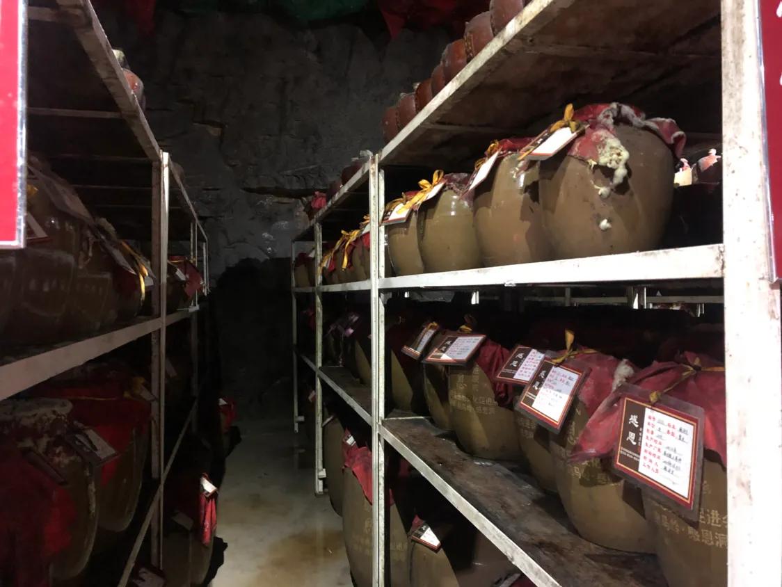 四大天然藏酒洞,西山藏酒洞