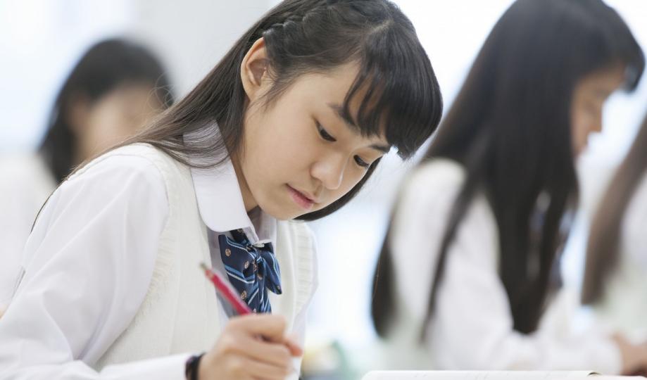 班主任怎么给学生调座位,初中班主任怎么快速调座位