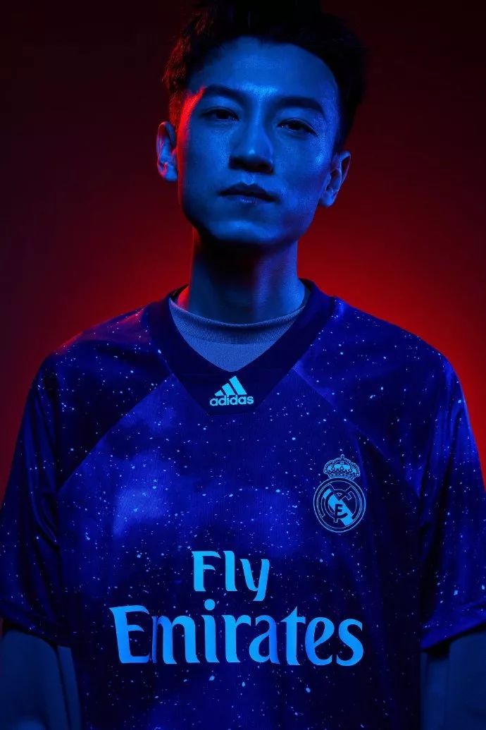 阿迪达斯发布球衣,阿迪达斯发布国家队新球衣