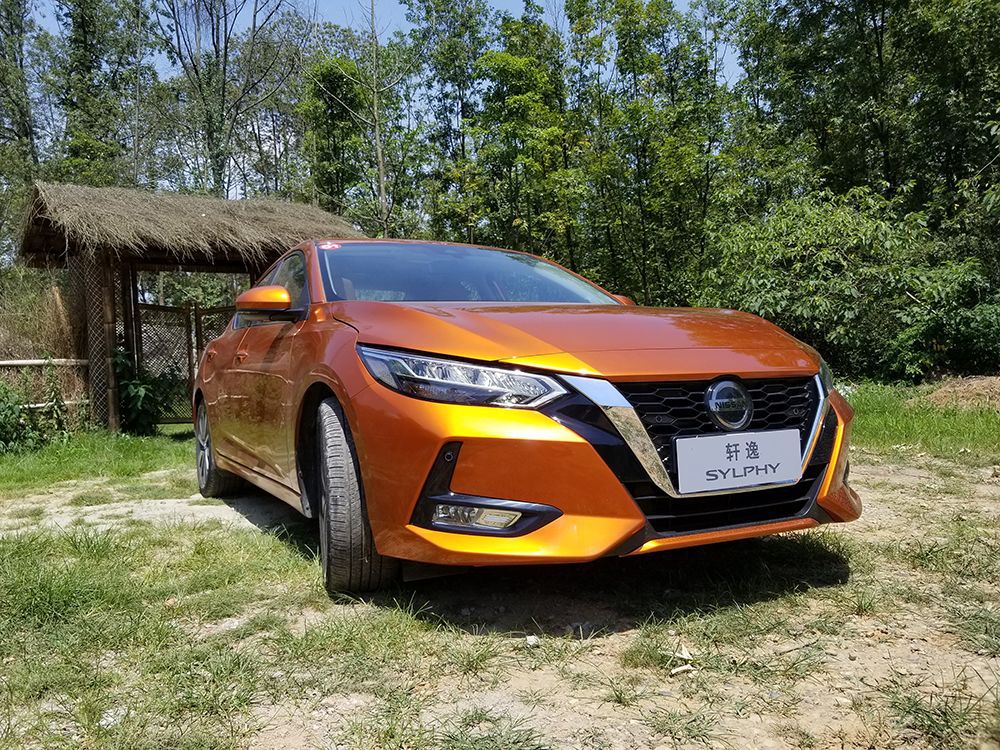 日产轩逸14款1.6无级xvcvt尊享版,试驾朗逸plus1.5l和14代轩逸谁好