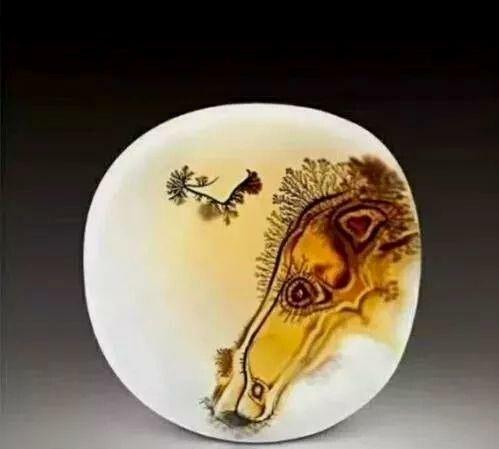 目前最高成交价的奇石,2022年高价成交的奇石有几块