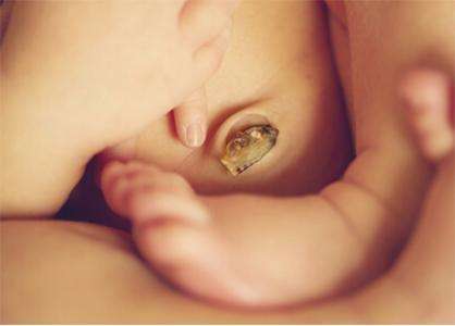 2岁宝宝敏感期要教哪些,1岁之内宝宝的发育注意事项