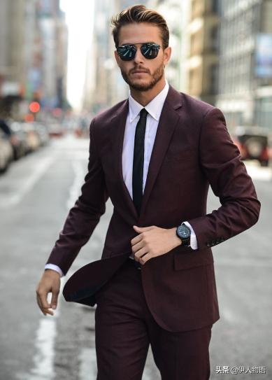 男士西装穿搭如何选择合适的西装,西装是男士的正装