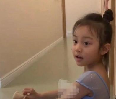 李小璐女儿学的是民族舞吗,李小璐女儿学跆拳道了吗