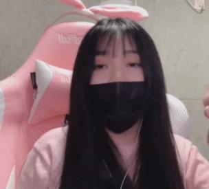 比小团团还火的女主播乔碧萝,斗鱼一姐小团团视频