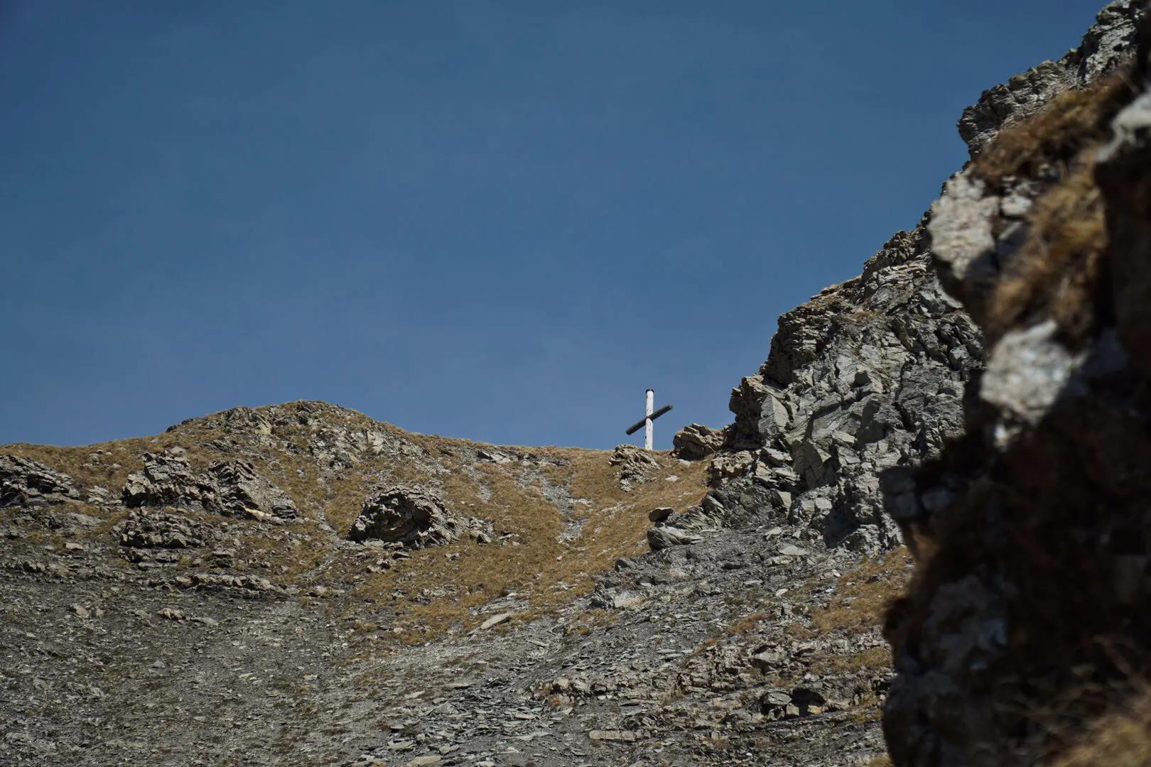 瑞士少女峰旅游详细攻略,四姑娘山徒步路线免费推荐