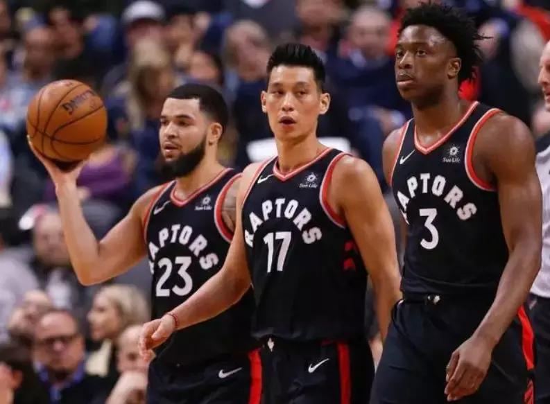 林书豪职业生涯的2个重要转折,林书豪哭泣感叹人生艰难