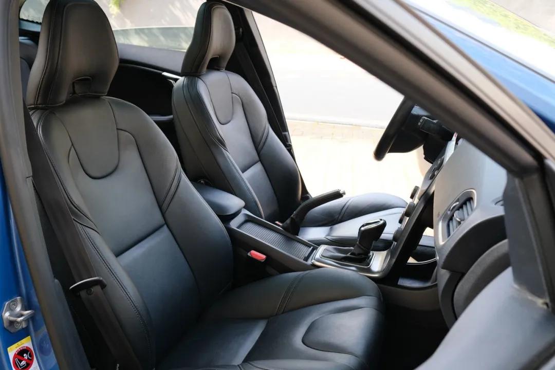 沃尔沃v40二手值得买吗,二手沃尔沃v40值得买吗