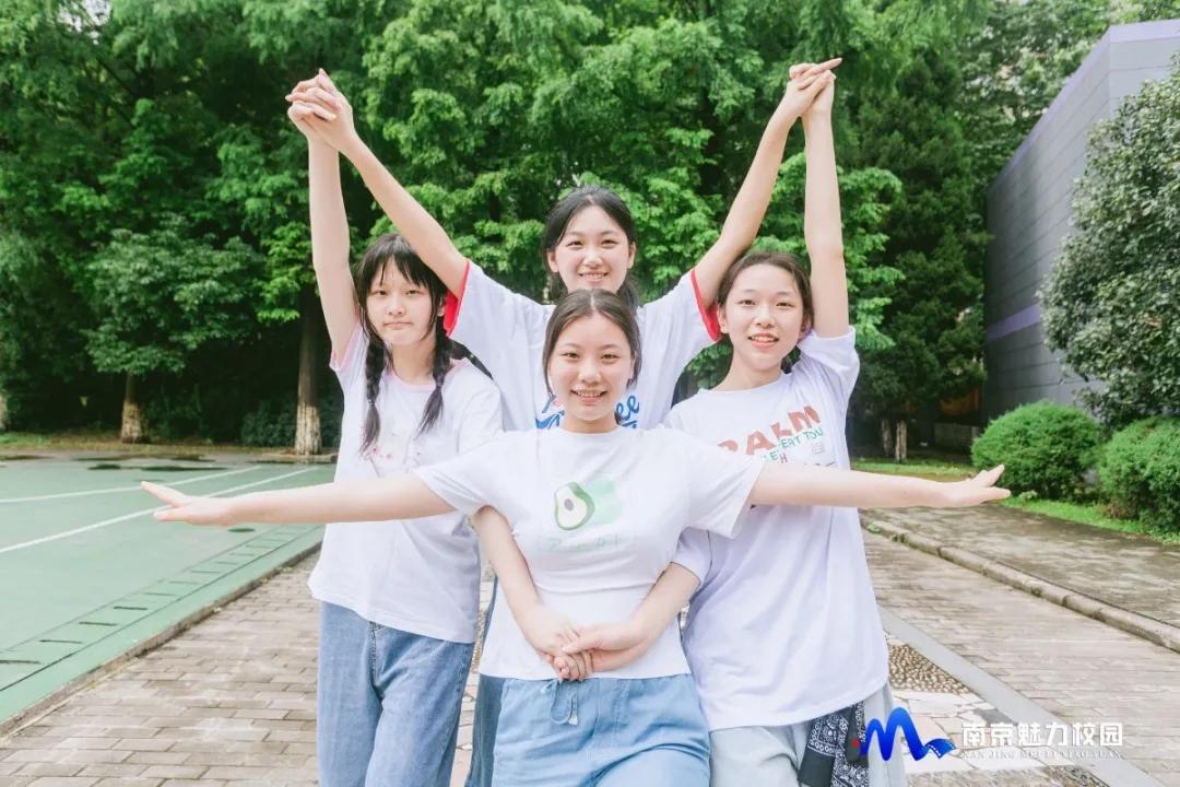 毕业纪念册六年的回忆,高三11班毕业纪念册