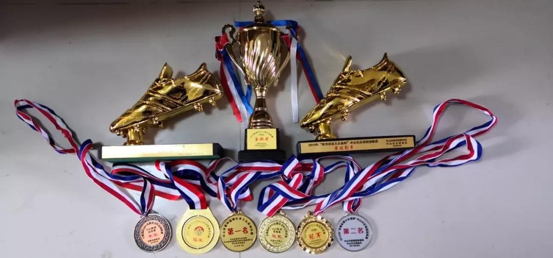 中山民间球王李雄文,中山民间球王