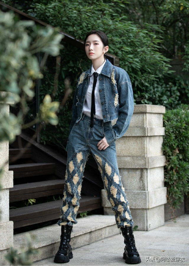 东搭西配还是“土气”？考虑下现成的套装吧！实用百搭回头率超高