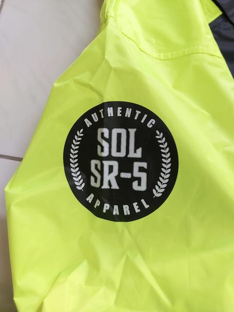 开箱体验，全新雨衣SOLSR-5运动型两件式骑行雨衣